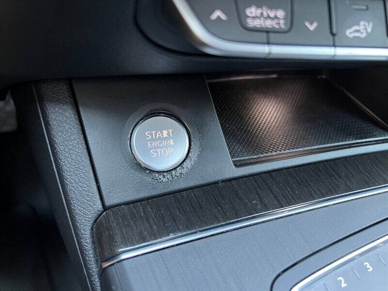 2020 Audi Q5 e quattro Premium 55 TFSI