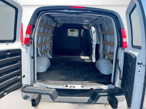 2025 Chevrolet Express 2500