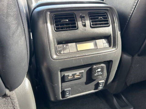 2020 Nissan Pathfinder SL