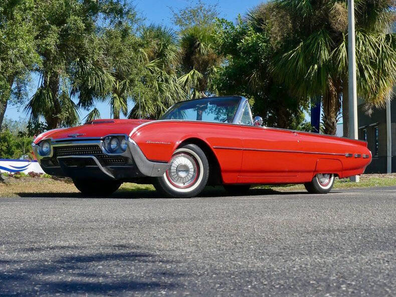 1962 Ford Thunderbird