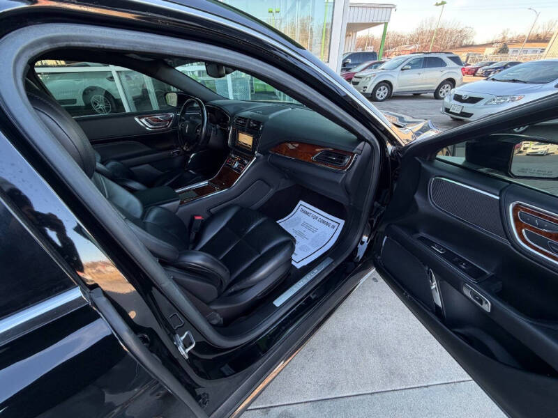 2017 Lincoln Continental Select