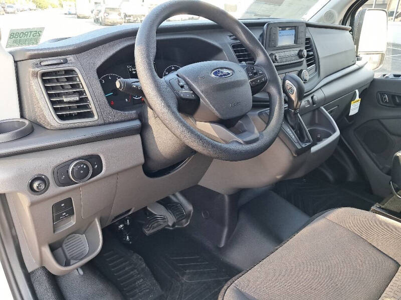 2025 Ford Transit 250