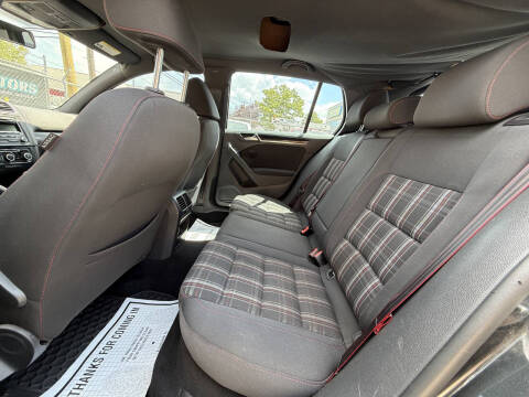 2013 Volkswagen GTI Wolfsburg Edition