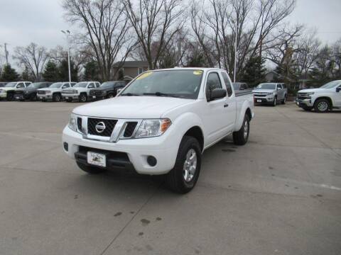 2015 Nissan Frontier for sale at Aztec Motors in Des Moines IA