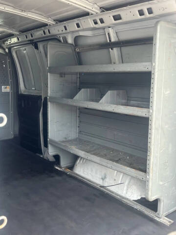 2017 Chevrolet Express 2500