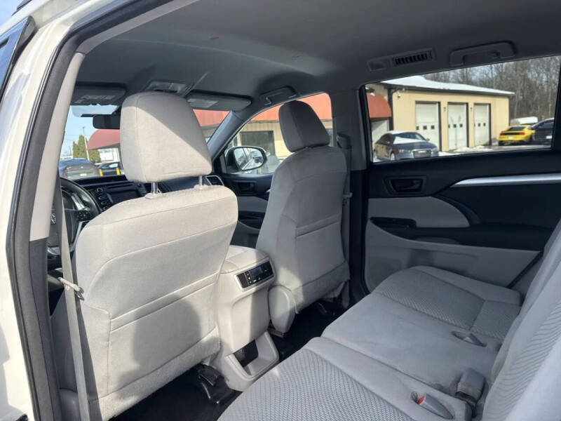 2015 Toyota Highlander LE