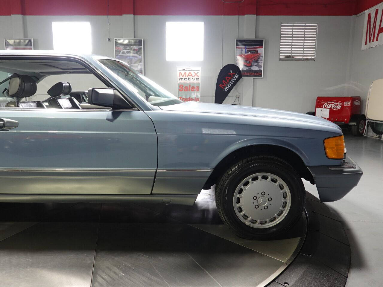 1987 Mercedes-Benz 560-Class 23