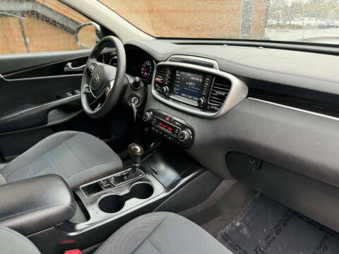 2019 Kia Sorento LX V6