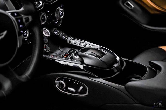 2020 Aston Martin Vantage