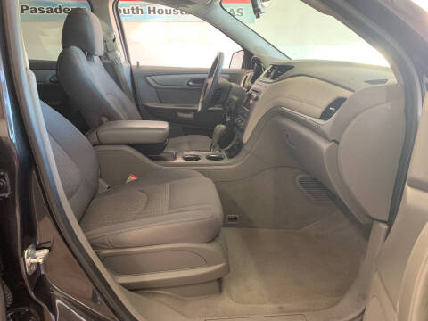 2017 Chevrolet Traverse LS