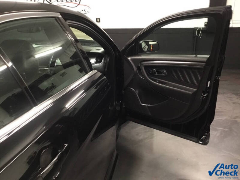 2017 Ford Taurus SHO