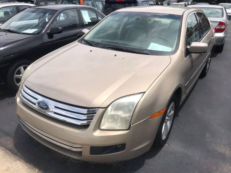 2006 Ford Fusion for sale at Sartins Auto Sales in Dyersburg TN