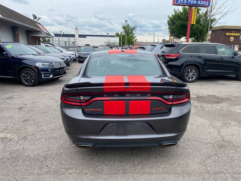 2016 Dodge Charger SXT