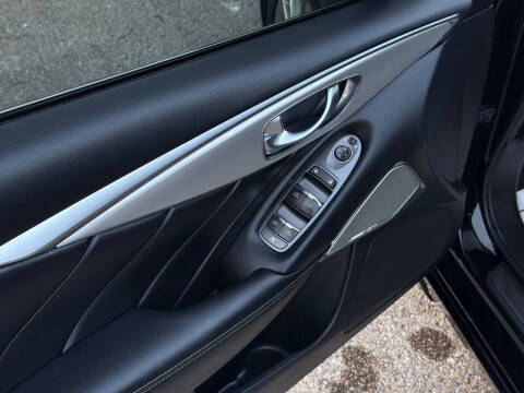 2021 Infiniti Q50 Luxe