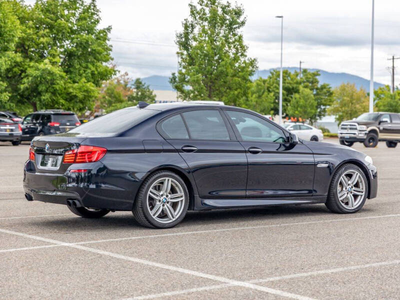 2011 BMW 5 Series 550i