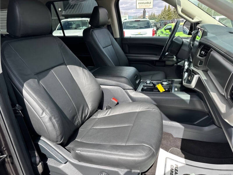 2022 Ford Expedition XLT