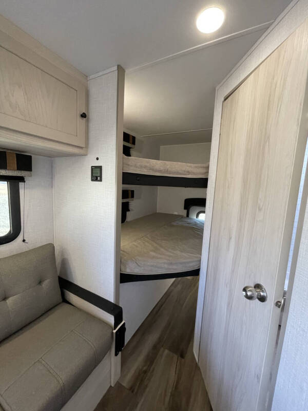 2025 Bontrager Outdoors 21 BH