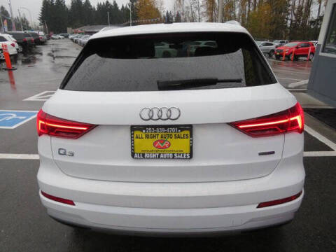 2021 Audi Q3 quattro Premium 40 TFSI