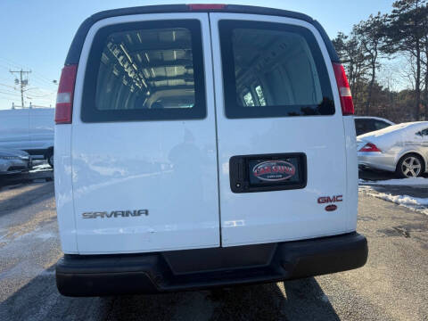 2017 GMC Savana 2500