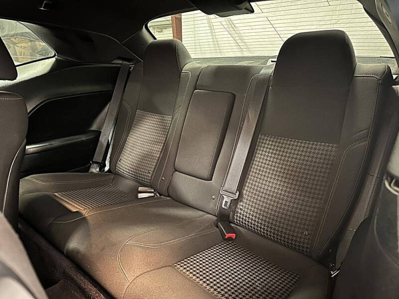 2017 Dodge Challenger SXT