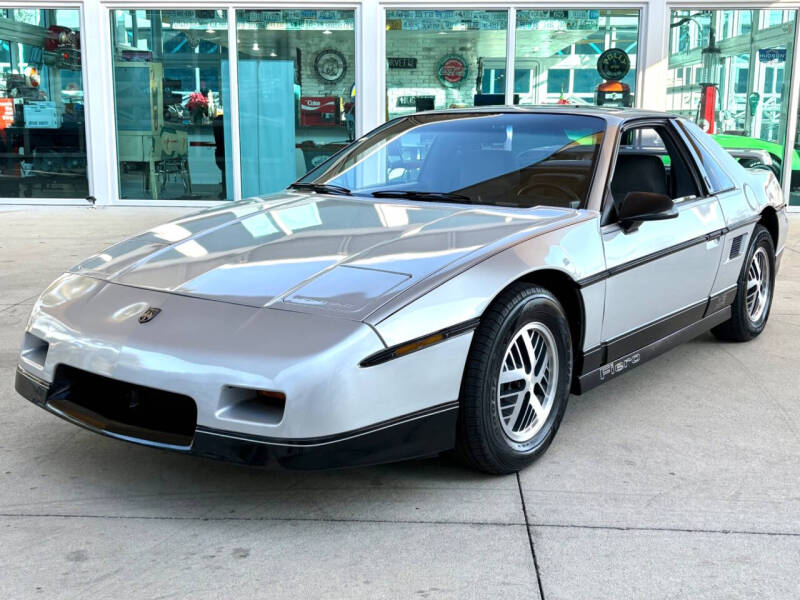 1987 Pontiac Fiero SE