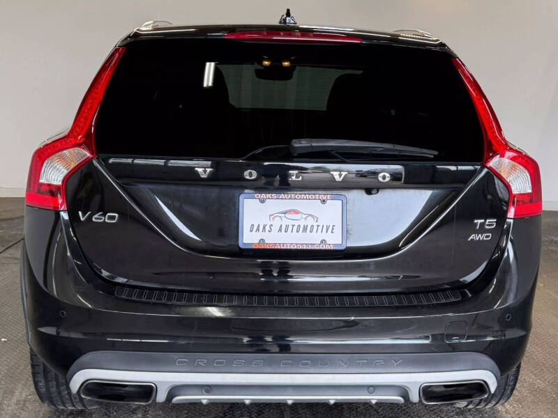 2017 Volvo V60 Cross Country T5 Premier