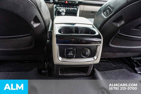 2022 Kia Carnival SX