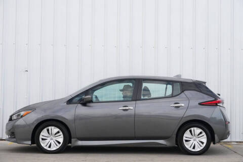 2025 Nissan LEAF S