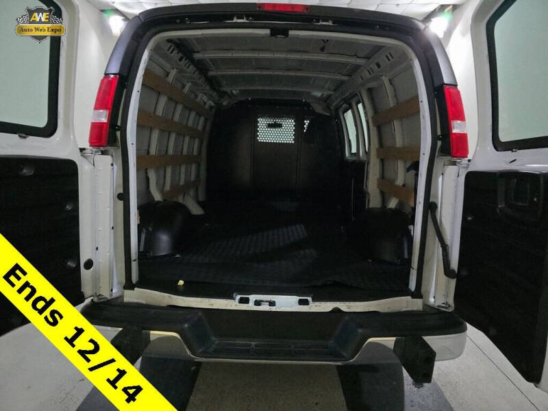 2023 Chevrolet Express 2500