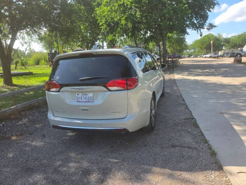2017 Chrysler Pacifica Limited