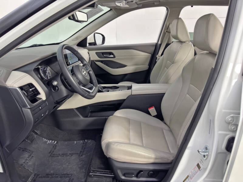 2022 Nissan Rogue SL