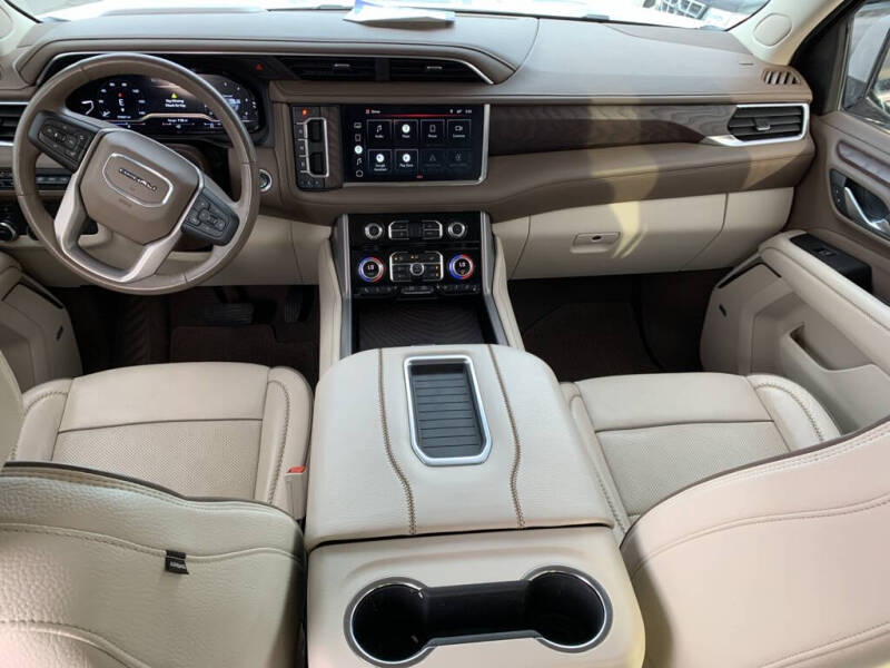 2022 GMC Yukon XL Denali