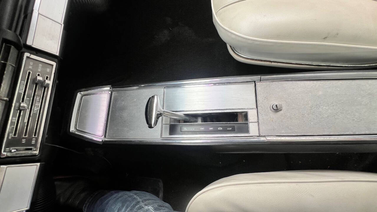 1966 Chevrolet Impala 36
