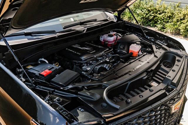 2025 Cadillac Escalade-V