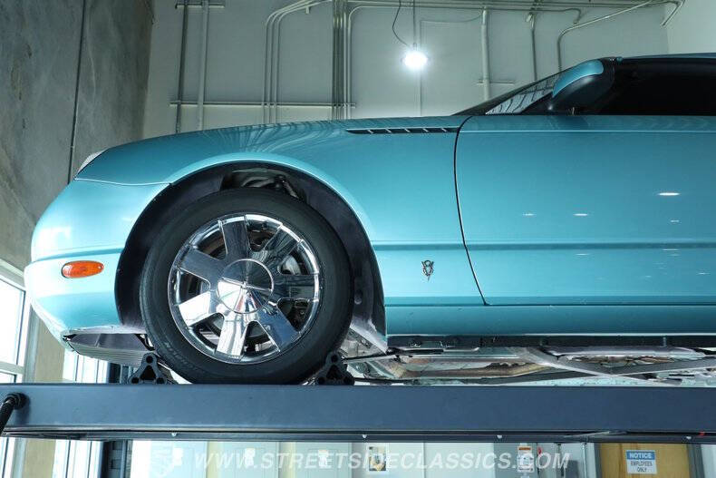 2002 Ford Thunderbird Deluxe