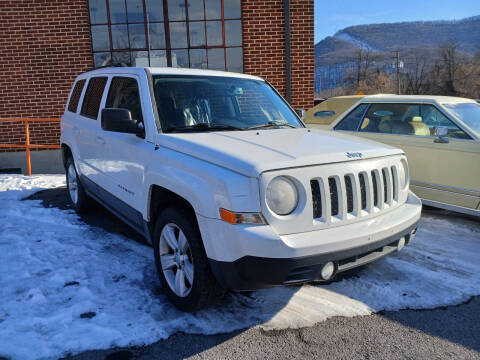 2014 Jeep Patriot for sale at LION COUNTRY AUTOMOTIVE in Lewistown PA