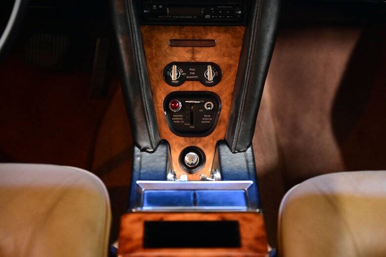 1972 Rolls-Royce SILVER CLOUD LWB