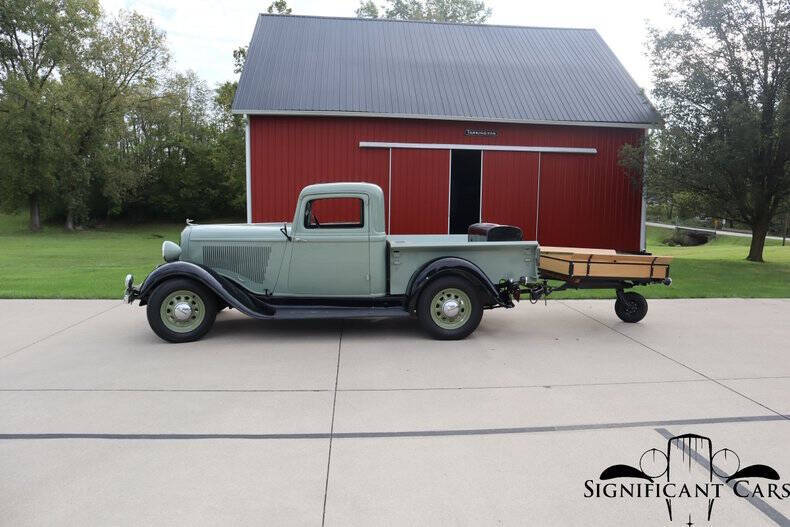 1933 Plymouth Model PC