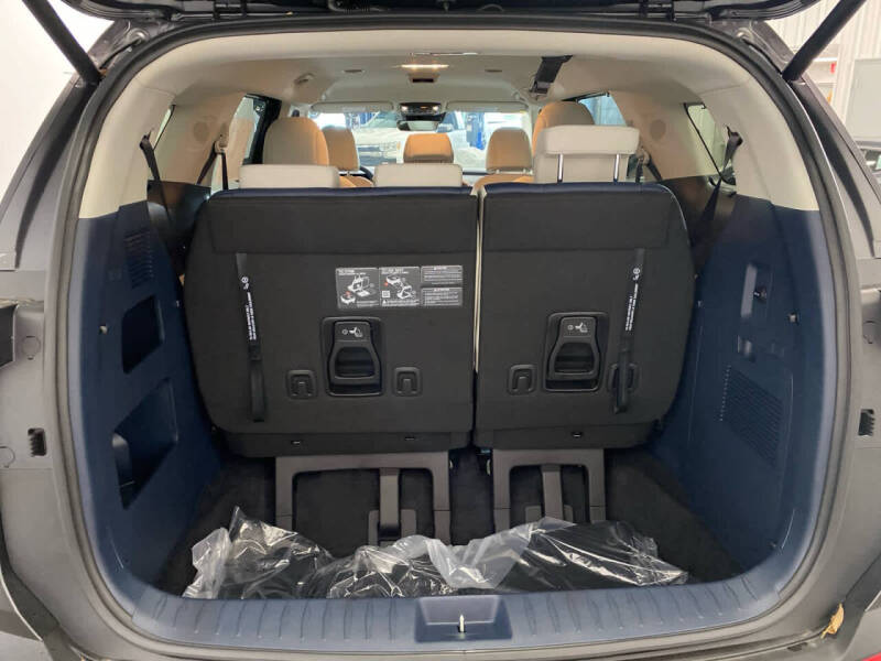 2026 Kia Carnival EX