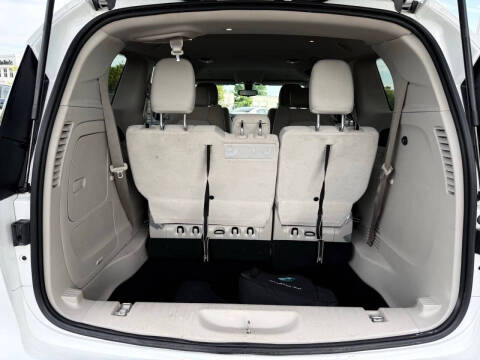 2018 Chrysler Pacifica Hybrid Touring Plus