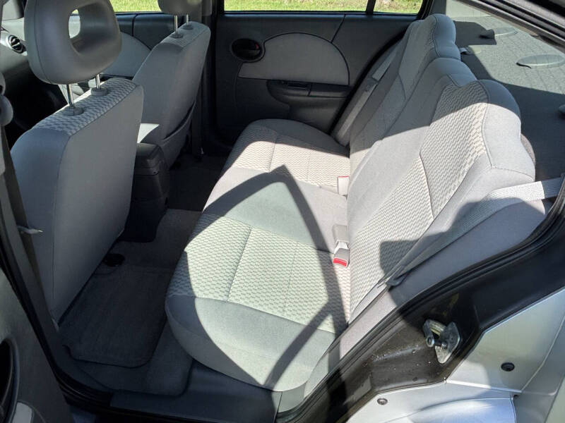 2007 Saturn Ion 2