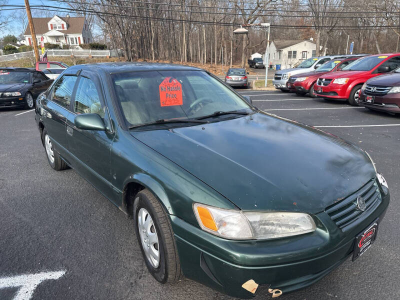 1999 Toyota Camry CE photo 3