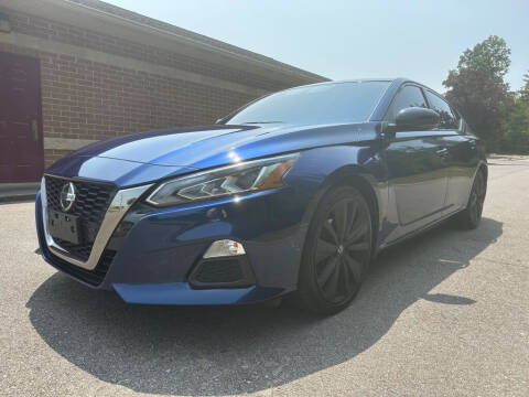 2019 Nissan Altima for sale at Minnix Auto Sales LLC in Cuyahoga Falls OH