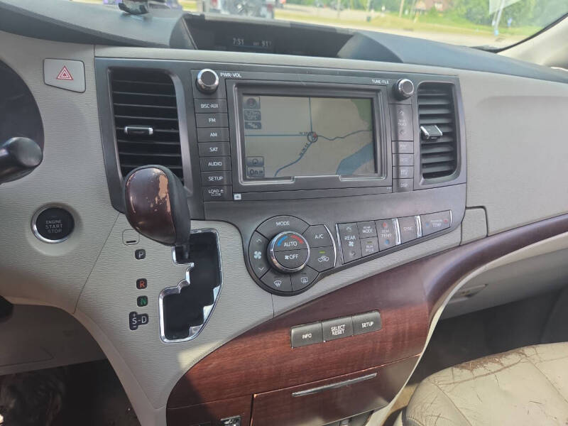 2012 Toyota Sienna Limited 7-Passenger