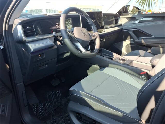 2025 Volkswagen Tiguan SE