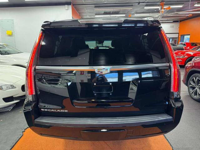 2016 Cadillac Escalade ESV Luxury Collection
