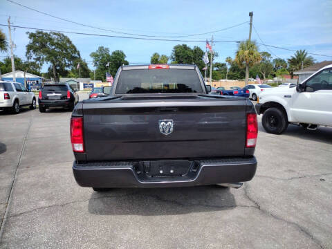 2017 RAM 1500 Express