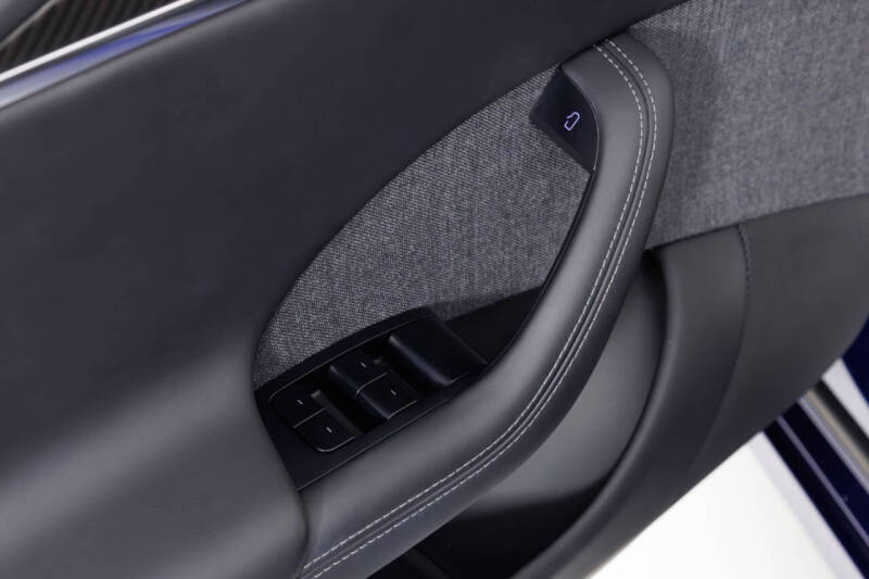 2022 Tesla Model S Plaid
