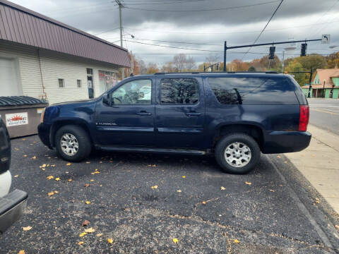 2007 GMC Yukon XL for sale at Maximum Auto Group II INC in Cortland OH