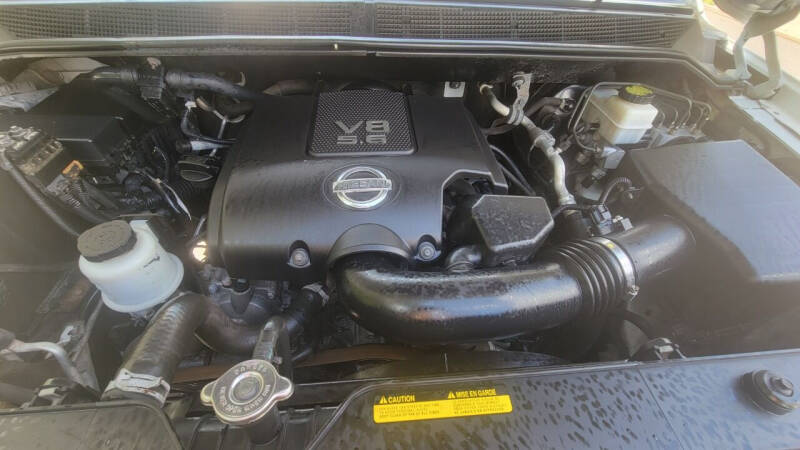 2011 Nissan Titan SL